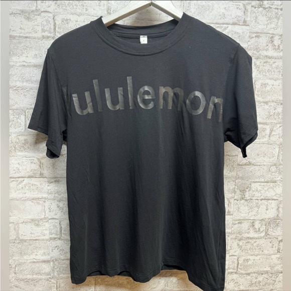 ❤️ Lululemon All Yours Boyfriend Tee Black Size 4 - Picture 1 of 4
